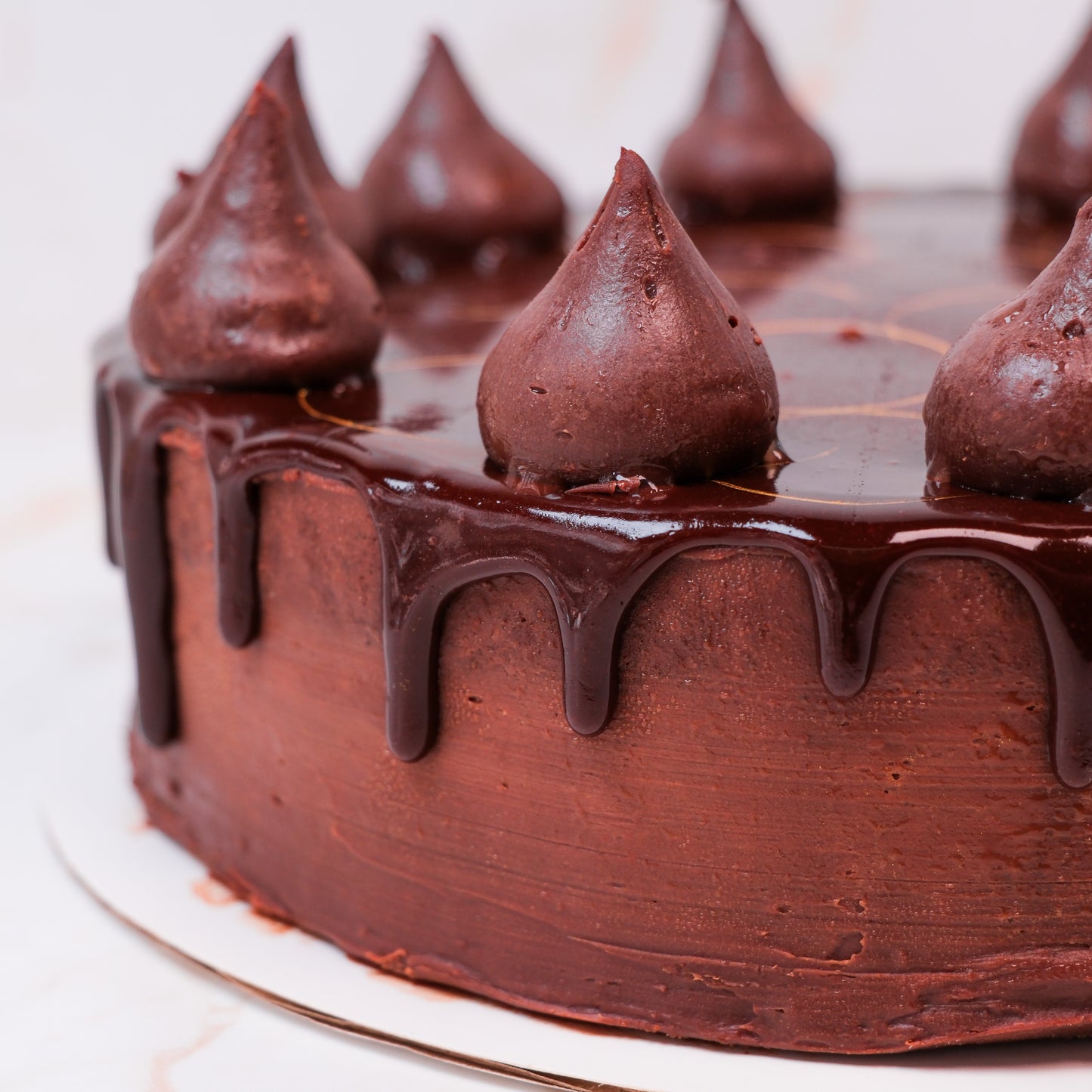 DOUBLE CHOCOLATE CAKE
